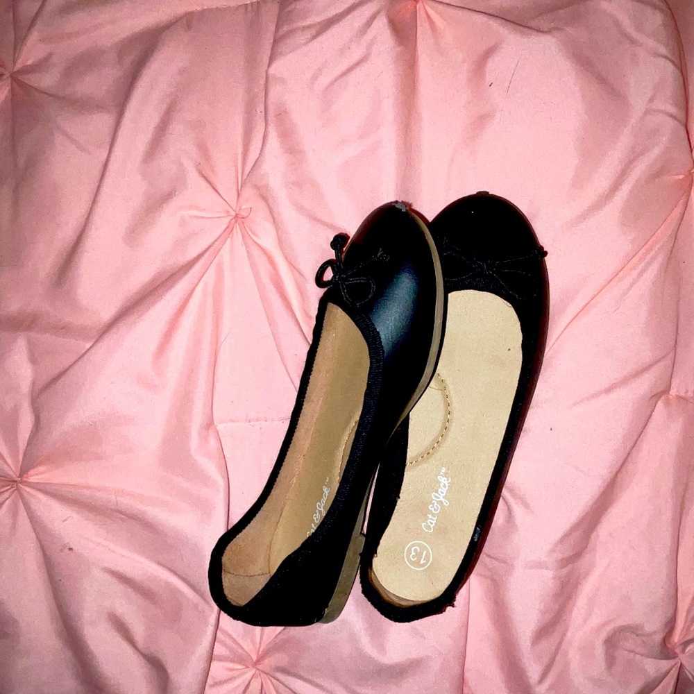 Brand new flats for girls